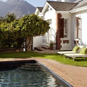 InAweStays Holiday Homes