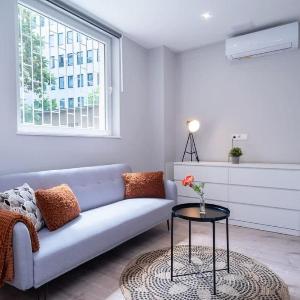 Super Central NEW apartment with air conditioning