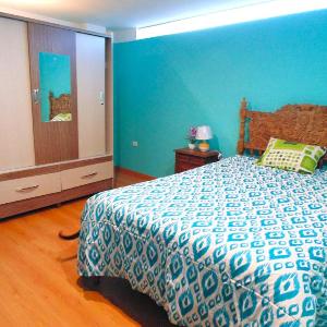 Habitación privada cómoda y amplia con cama matrimonial