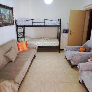 Vangelos apartment