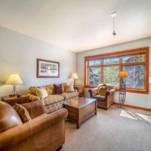 Capitol Peak Lodge 3208 by Snowmass Mountain Lodging