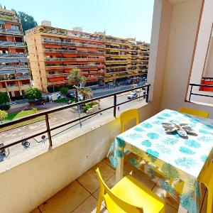 Charmant 2P Central Terrasse Parking Piscine - Menton - FR-1-196-363
