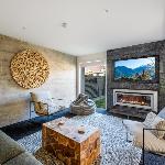 Queenstown Central Walk to Town Garage BBQ Queenstown 