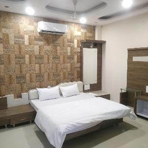 Satyabhama HomeStay-Ruby- Luxury one RK appartment