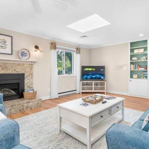 Gray's Getaway: Dog-Friendly Cottage Near Beach