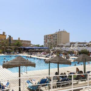 Prime Location Apartment with Seaviews