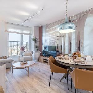 Malaga Skyline 8 Pool & Parking Free