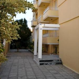 Manias Apartments