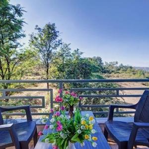 Breeze Mansion With Mountain View