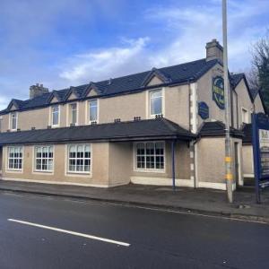 Hotels near Beacon Arts Centre Greenock - Lochway Hotel