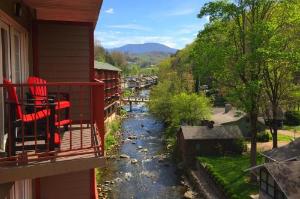 Baymont by Wyndham Gatlinburg On The River, Gatlinburg
