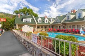Econo Lodge Inn & Suites at the Convention Center, Gatlinburg