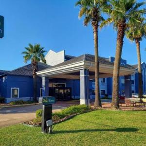 Jersey Village Hotels Deals At The 1 Hotel In Tx Quality Suites Houston Cy Fair Northwest 0 95 Miles Away From Jersey Village