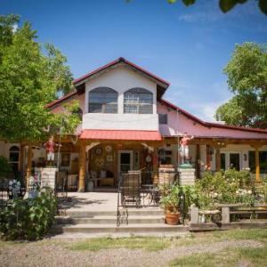 Red Horse Bed and Breakfast