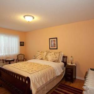 Hotels near South Okanagan Events Centre - House Victoria Bed & Breakfast