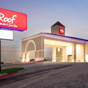 Red Roof Inn & Suites Austin East - Manor