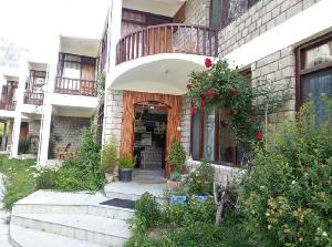 Tourist Hotel, Manali