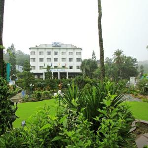 Mount Abu Hotels With Room Service Deals At The 1 Hotel - 