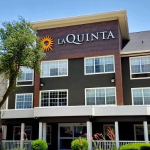 Hotels near Greenville Municipal Auditorium - La Quinta Inn & Suites by Wyndham Rockwall