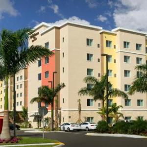 Miami Dade County Fair and Expo Center Hotels - Residence Inn by Marriott Miami Airport West/Doral