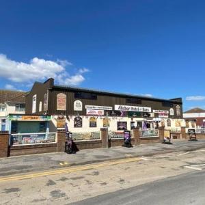 Hotels near Fantasy Island Skegness - The Anchor Hotel & Bars