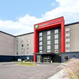 Hotels near The Regent Theatre Oshawa - Holiday Inn Express & Suites Oshawa Downtown