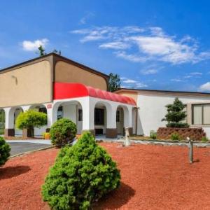Hotels near Salem Farmers Market - Motel 6-Salem VA