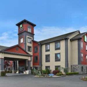 Holiday Inn Express Vancouver North