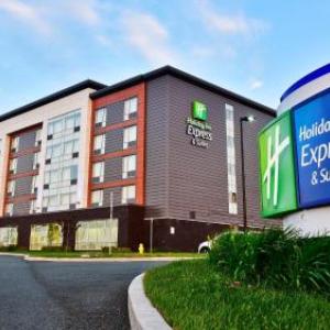 Holiday Inn Express & Suites St. John's Airport