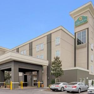 La Quinta Inn & Suites by Wyndham Gonzales