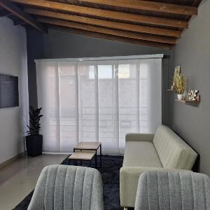 302 Apartamento Completo en Medellín