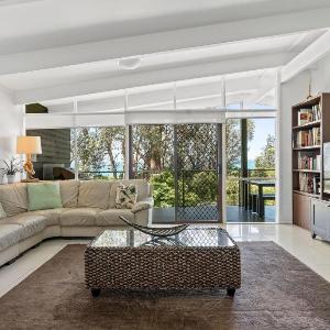 Sabia Beach House Vincentia by Book Jervis Bay - Family Fun - Beachfront