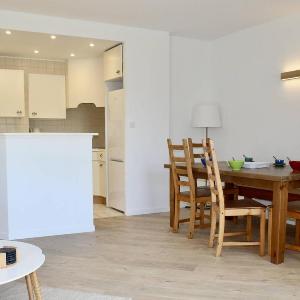 Cagnes-sur-Mer: Spacieux 3 Pièces avec Piscine Clim & Terrasses - FR-1-252A-128