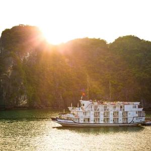 Le Journey Luxury Cruise