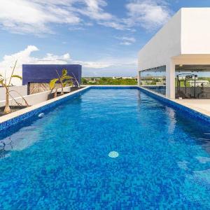 2 BD with Balcony Gym Rooftop Pool
