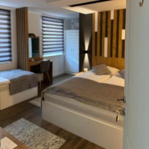 Golden Key Apartments