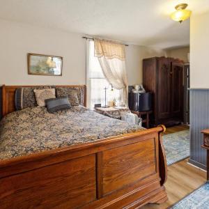 Carroll Cottage at Main Street Bed & Breakfast