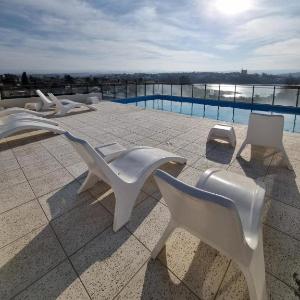 Depto triplex frente el lago