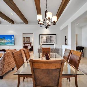 1 BD 5-Star Beachfront Paradise