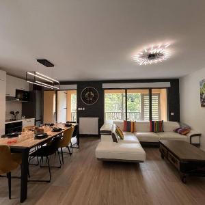 Lodge duplex pour 8 pers 3 parkings proche centre - FR-1-234-323
