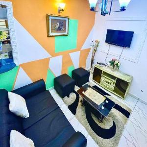 1 Bed Studio Sleeps 2 - Canal View Parking Wifi