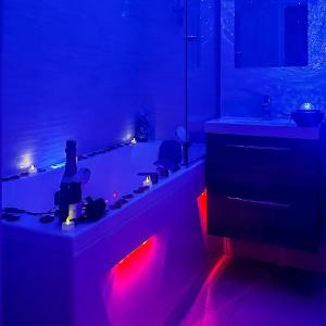 Loveroom Adults Only jacuzzi vieille ville Annecy