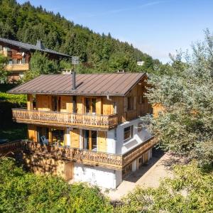 CHALET ROJI: superbe chalet moderne pour 10 personnes proche du centre