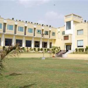 Lavanya Motel