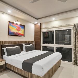 Super Townhouse Kankarbagh Formerly Kunwar Alcajars