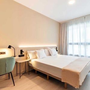 HQ Arena Hotel