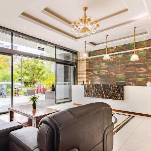 Chengdu Luhu Hotel