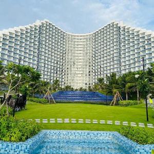 The Sea Tower Arena Cam Ranh Resort