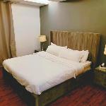 Gold Crest Luxuries APT with high end Amenities & Mall