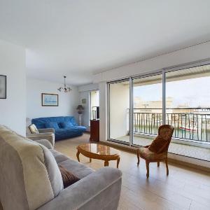 Vue directe port des Sables 4 adultes-2 enfants
